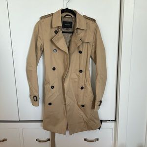 Babaton Trenchcoat